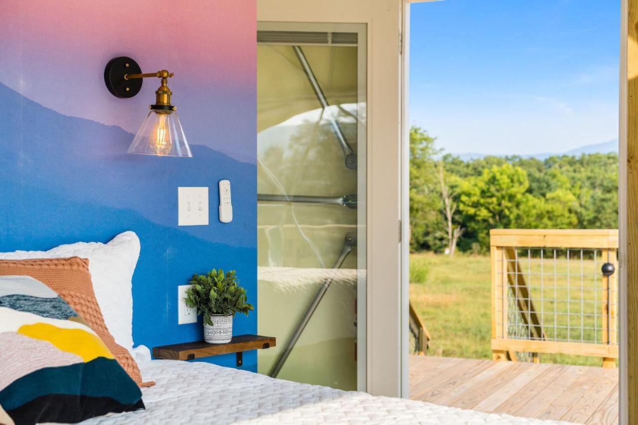 Tranquil Dome At Faraway Camp Guest House Luray Exterior photo