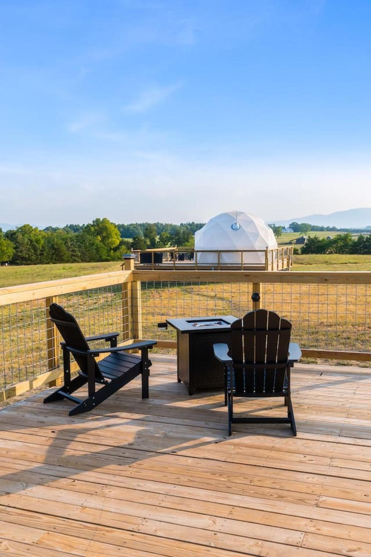 Tranquil Dome At Faraway Camp Guest House Luray Exterior photo